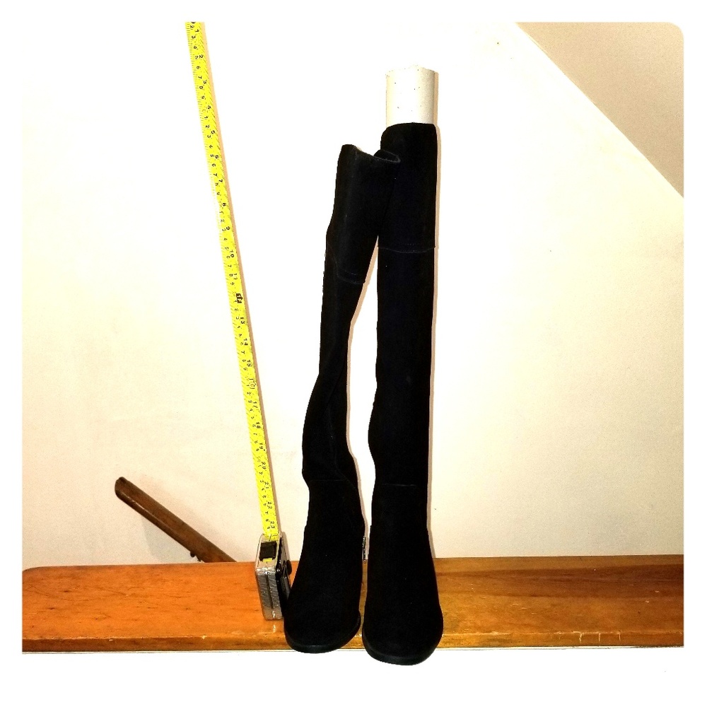 Vince Camuto Over the knee  Black Suede size 6